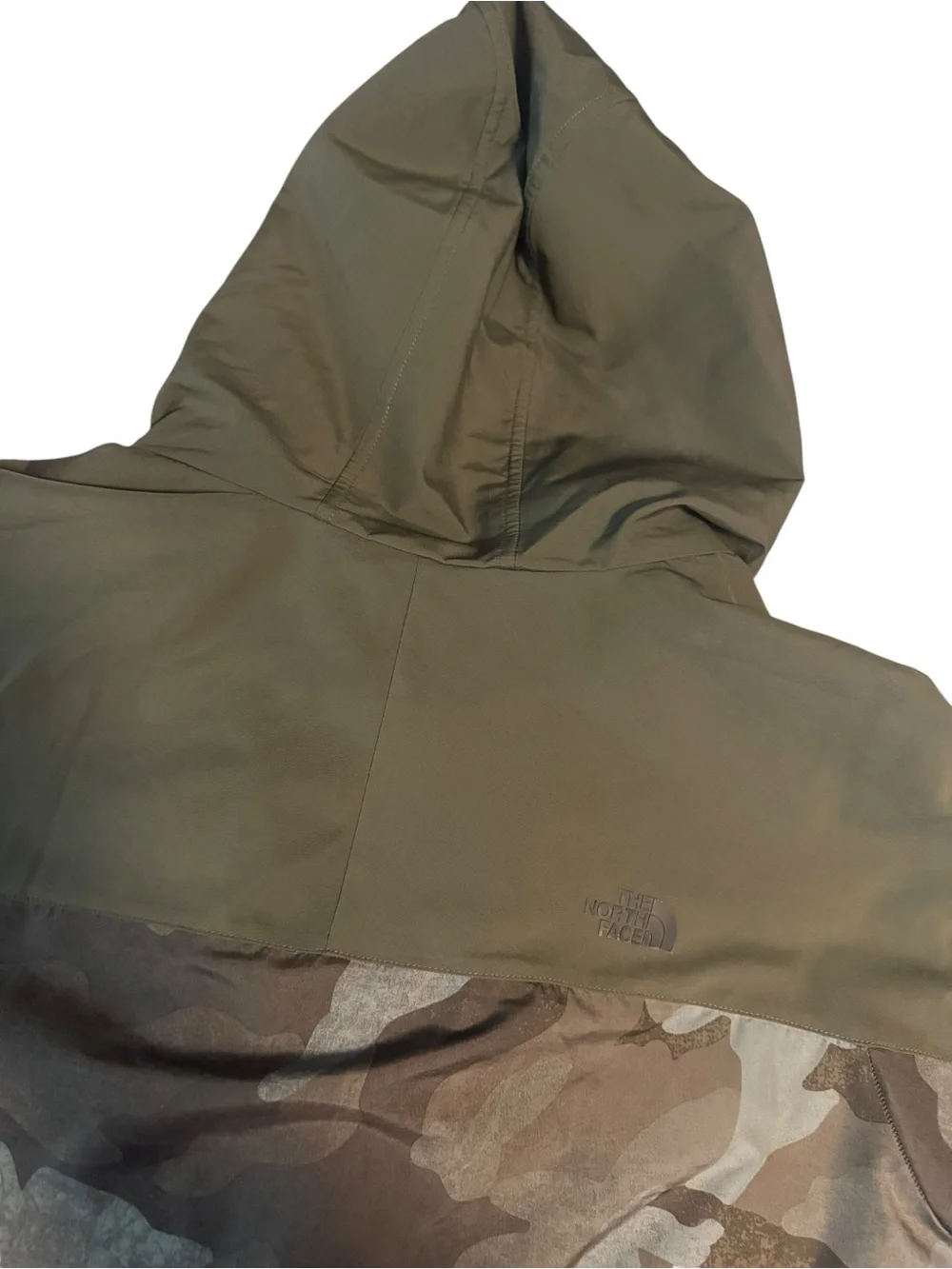The North Face Women's Olive Green & Camo Hooded Utility Windbreaker Jacket - Picture 7 of 12